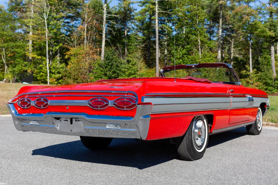 1962 Oldsmobile Starfire - Image 3 of 31
