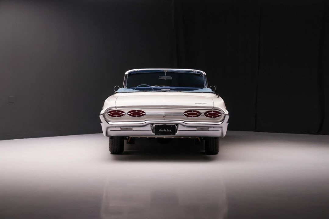 1962 Oldsmobile Starfire - Image 5 of 31