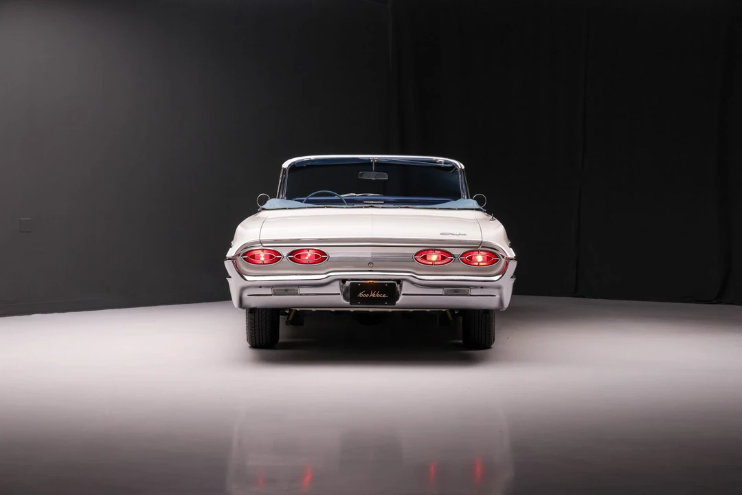 1962 Oldsmobile Starfire - Image 6 of 31