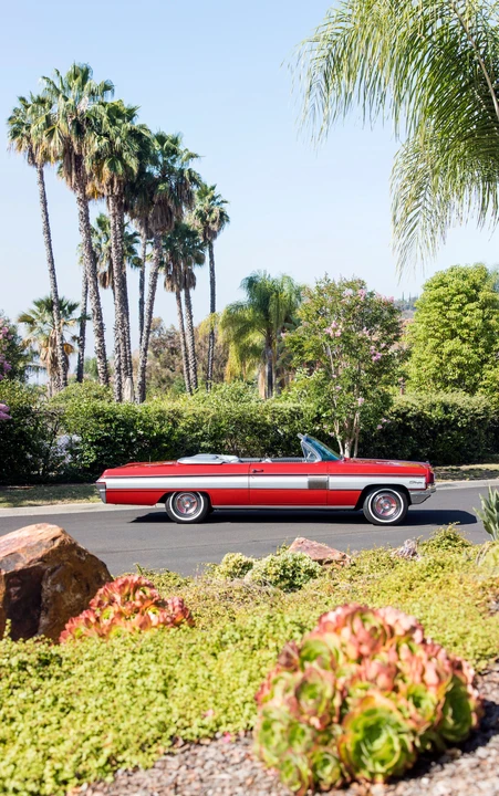 1962 Oldsmobile Starfire - Image 2 of 31
