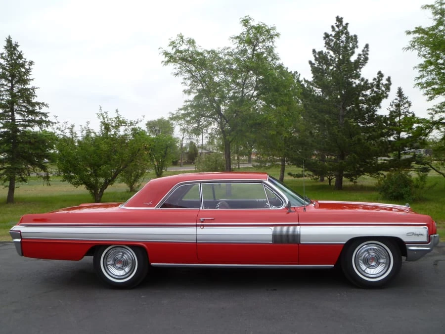 1962 Oldsmobile Starfire - Image 7 of 7