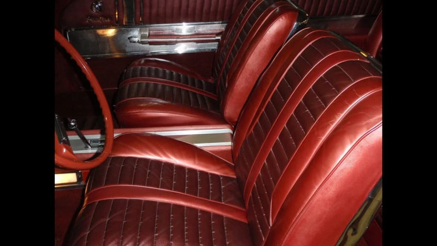 1962 Oldsmobile Starfire - Image 7 of 9