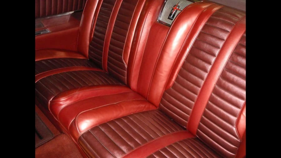 1962 Oldsmobile Starfire - Image 8 of 9