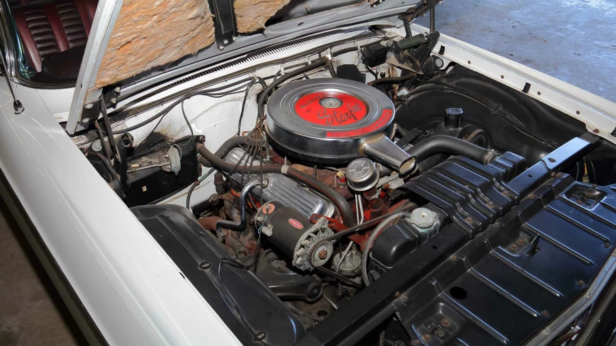 1962 Oldsmobile Starfire - Image 5 of 11