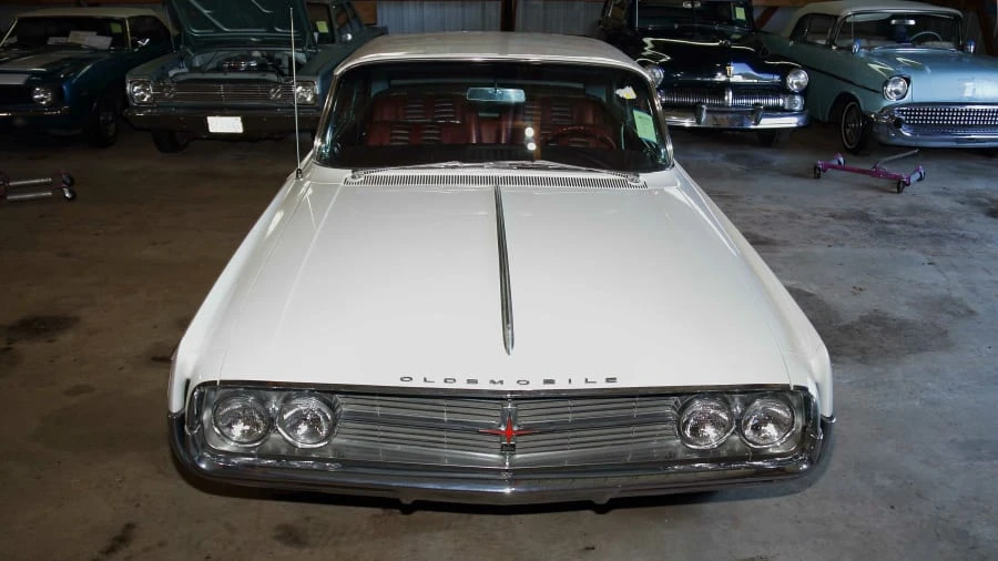1962 Oldsmobile Starfire - Image 7 of 11