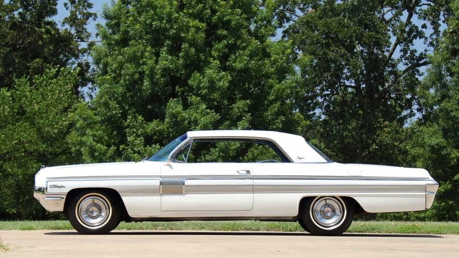 1962 Oldsmobile Starfire - Image 8 of 20