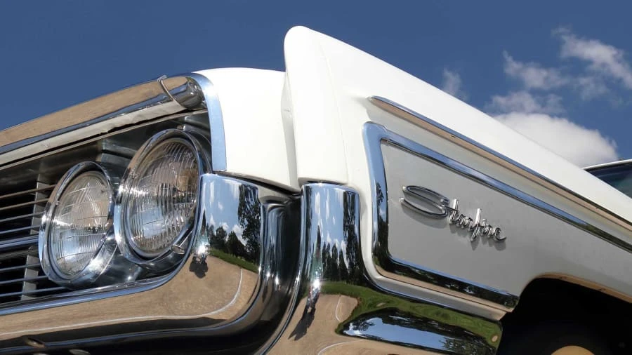 1962 Oldsmobile Starfire - Image 9 of 20