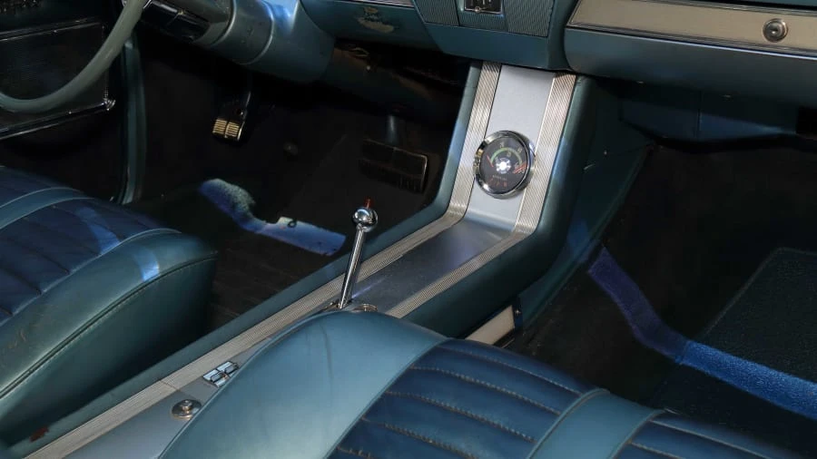 1962 Oldsmobile Starfire - Image 17 of 20