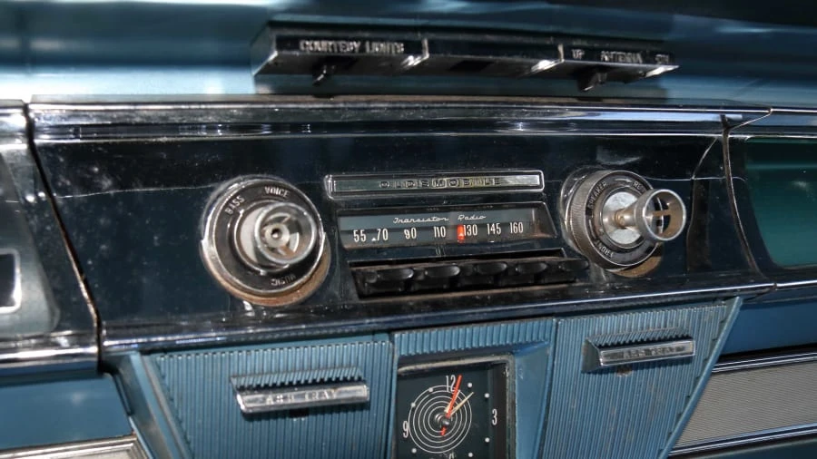 1962 Oldsmobile Starfire - Image 20 of 20
