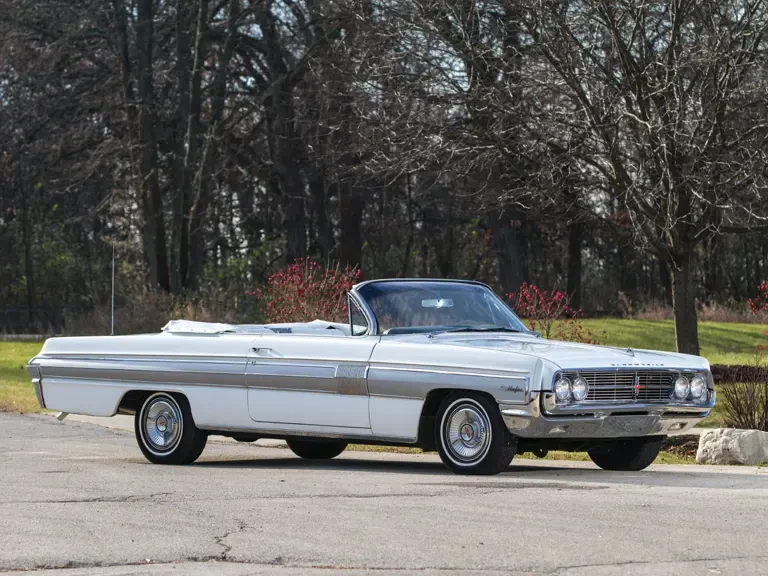 1962 Oldsmobile Starfire - Image 2 of 2