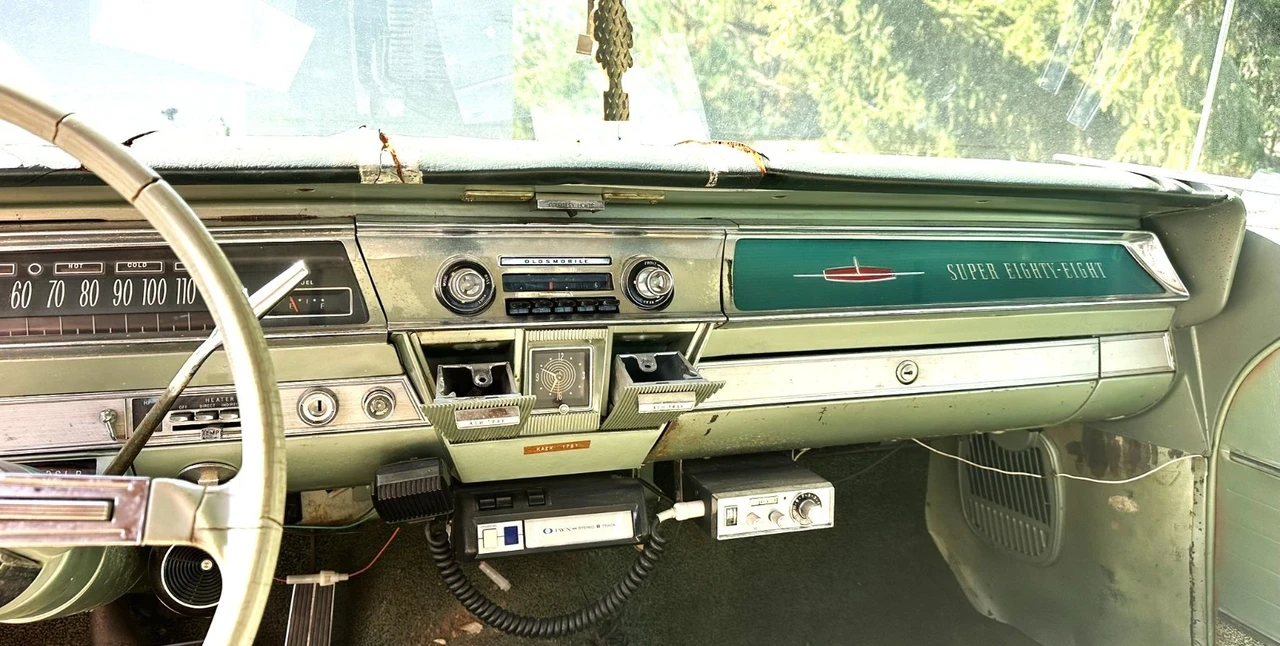 1962 Oldsmobile 88 - Image 6 of 14