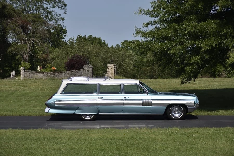 1962 Oldsmobile 88 - Image 2 of 31
