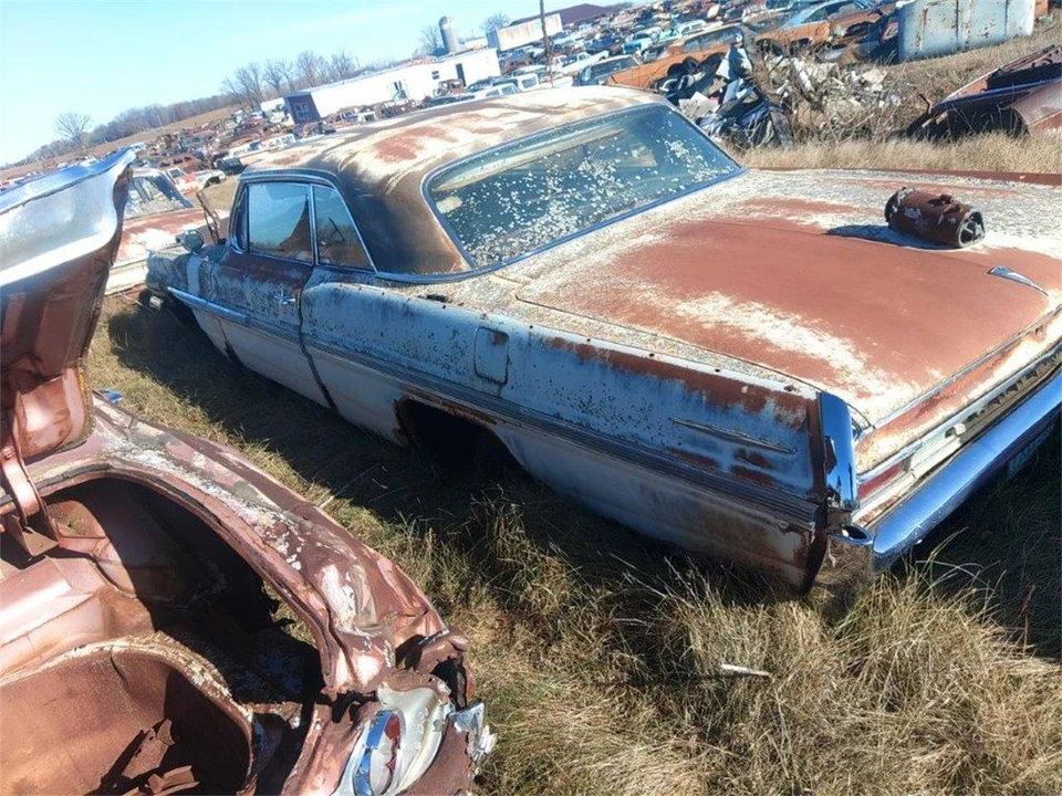 1962 Pontiac Bonneville 2nd Gen - Image 3 of 6