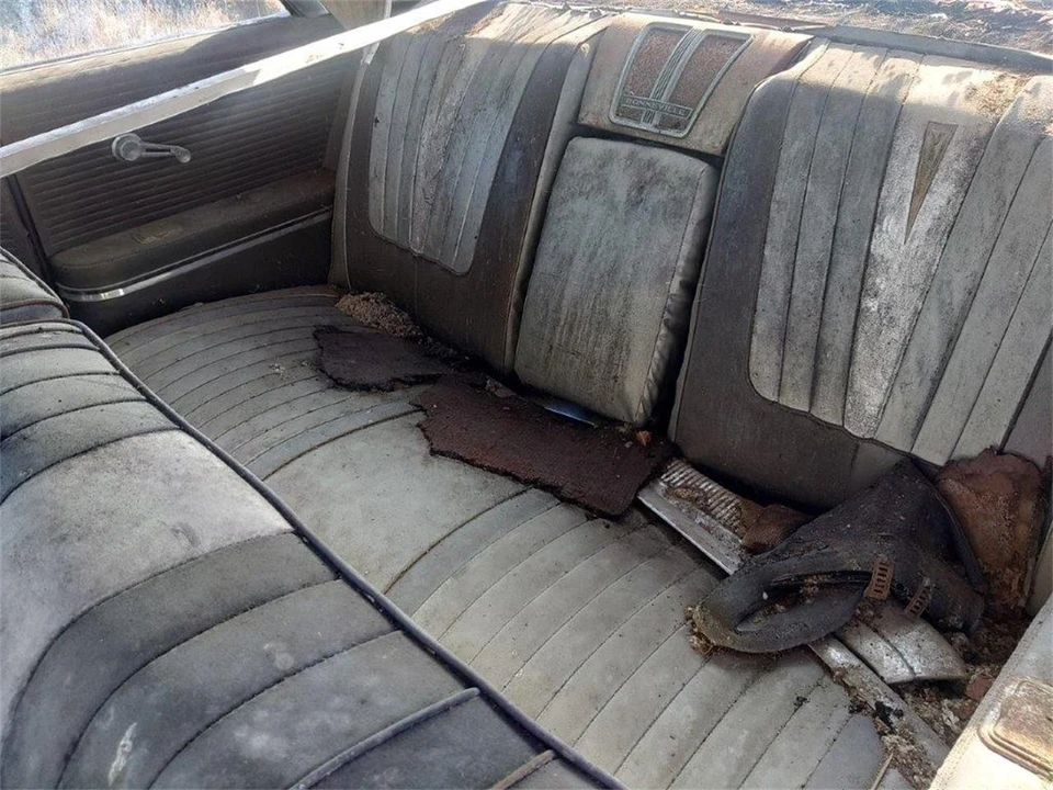1962 Pontiac Bonneville 2nd Gen - Image 6 of 6