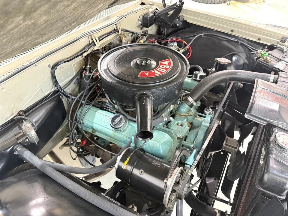 1962 Pontiac Bonneville 2nd Gen - Image 18 of 18