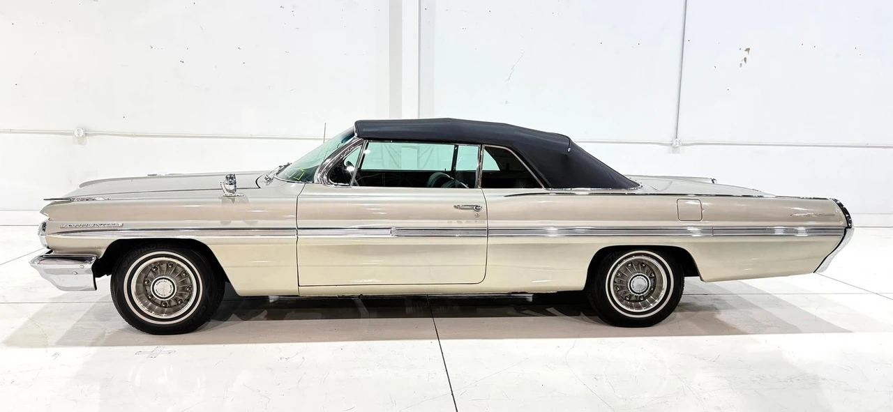 1962 Pontiac Bonneville 2nd Gen - Image 3 of 18