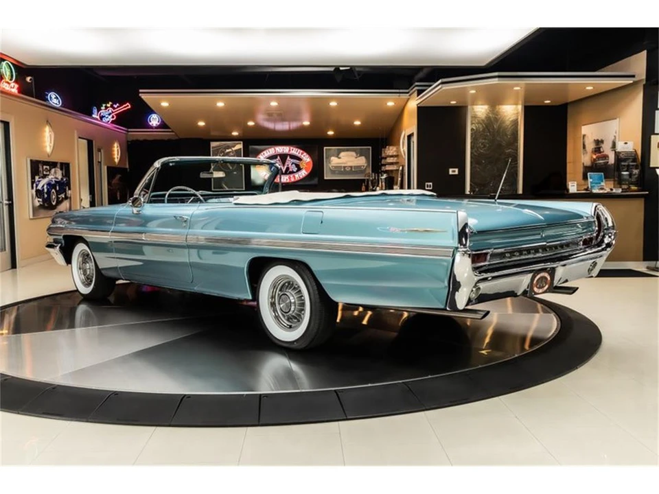 1962 Pontiac Bonneville 2nd Gen - Image 18 of 31