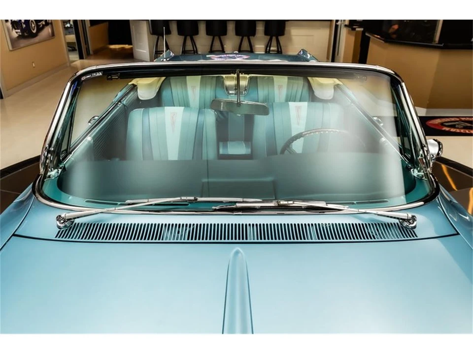 1962 Pontiac Bonneville 2nd Gen - Image 28 of 31