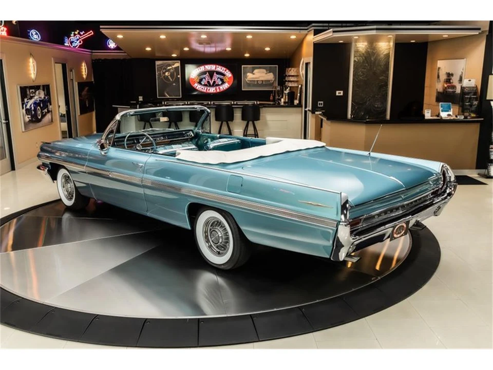 1962 Pontiac Bonneville 2nd Gen - Image 19 of 31