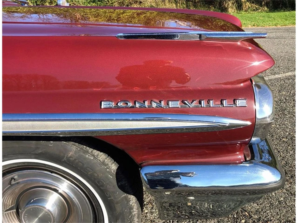 1962 Pontiac Bonneville 2nd Gen - Image 28 of 31