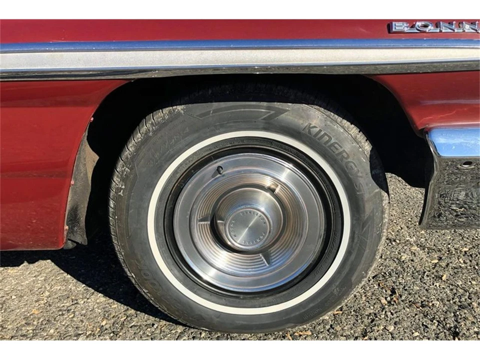 1962 Pontiac Bonneville 2nd Gen - Image 29 of 31