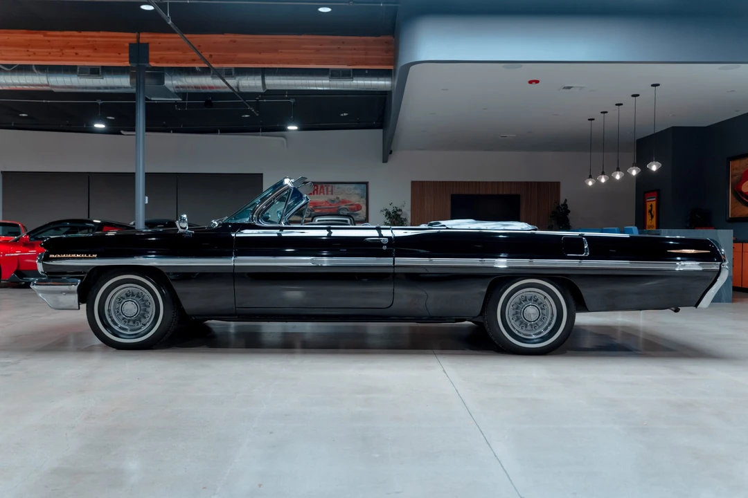 1962 Pontiac Bonneville 2nd Gen - Image 26 of 31