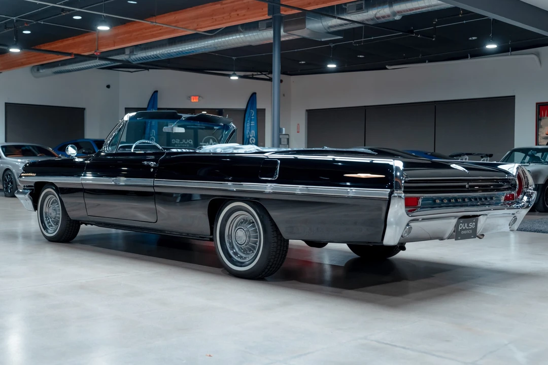 1962 Pontiac Bonneville 2nd Gen - Image 24 of 31