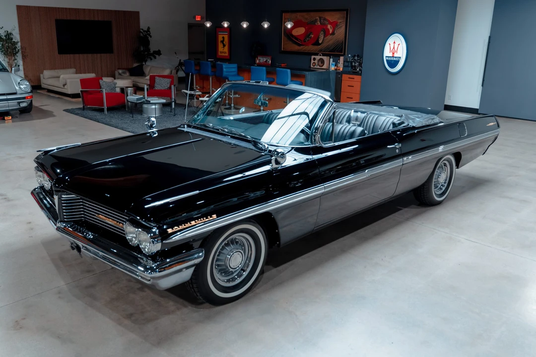 1962 Pontiac Bonneville 2nd Gen - Image 4 of 31