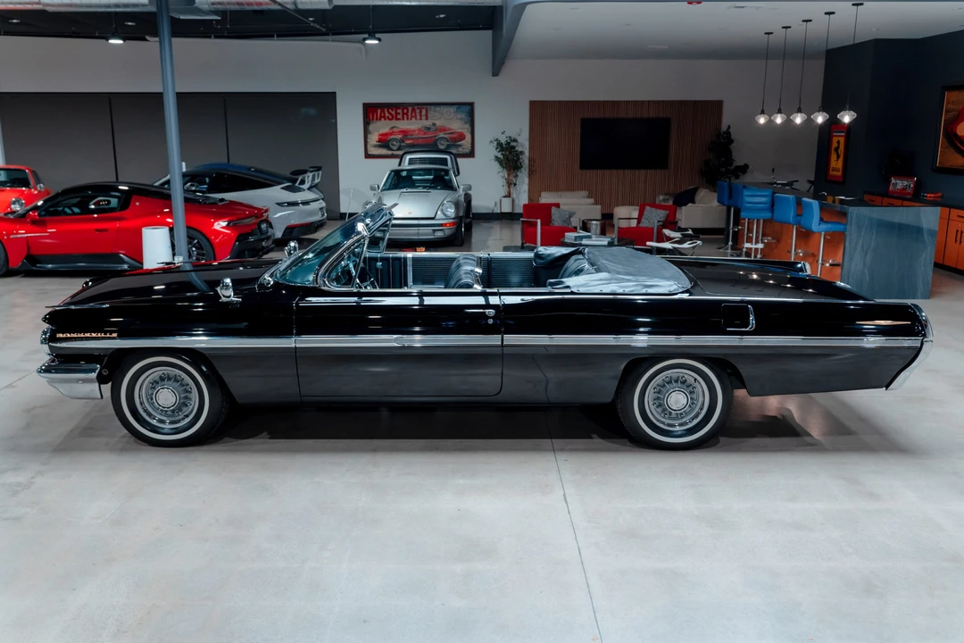 1962 Pontiac Bonneville 2nd Gen - Image 25 of 31