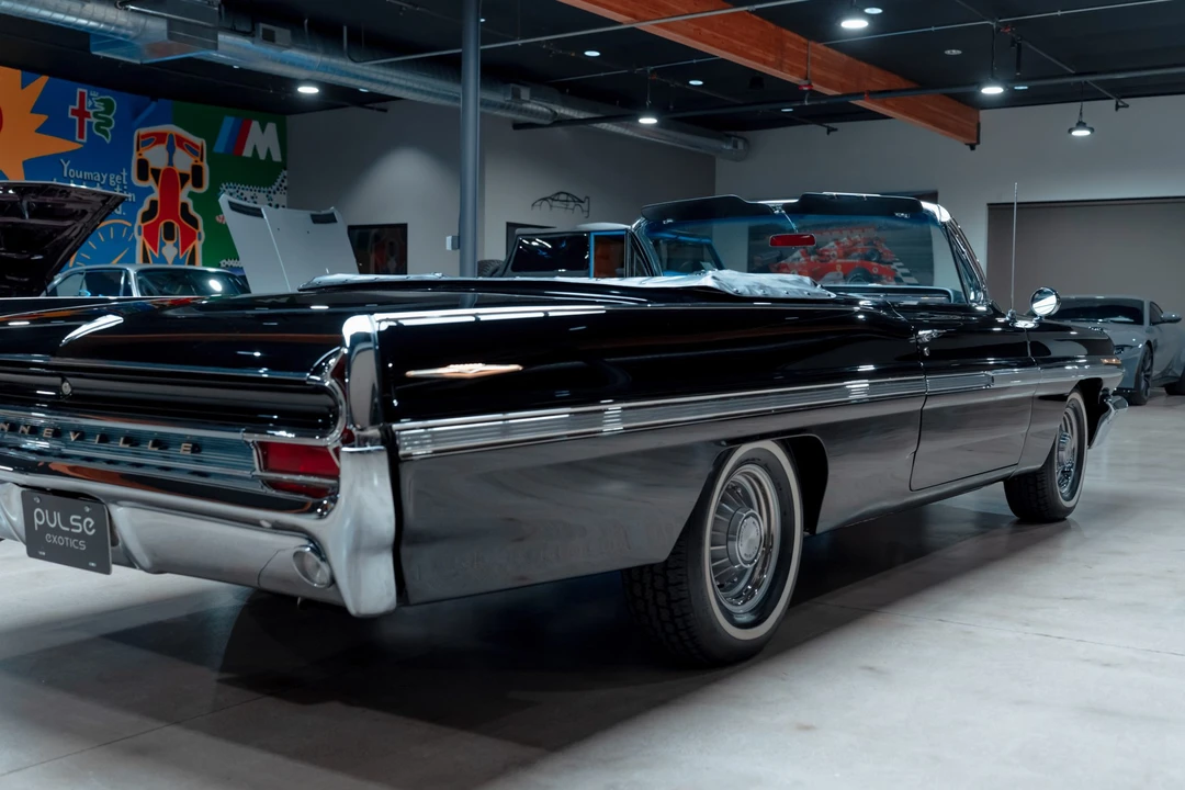 1962 Pontiac Bonneville 2nd Gen - Image 30 of 31