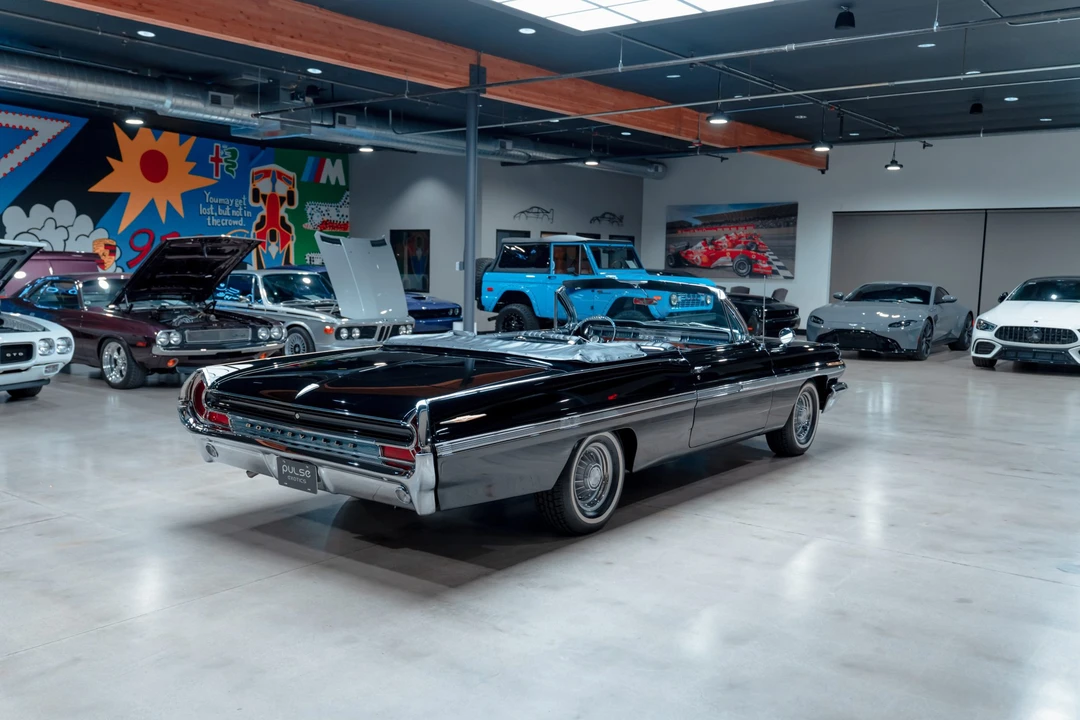1962 Pontiac Bonneville 2nd Gen - Image 17 of 31
