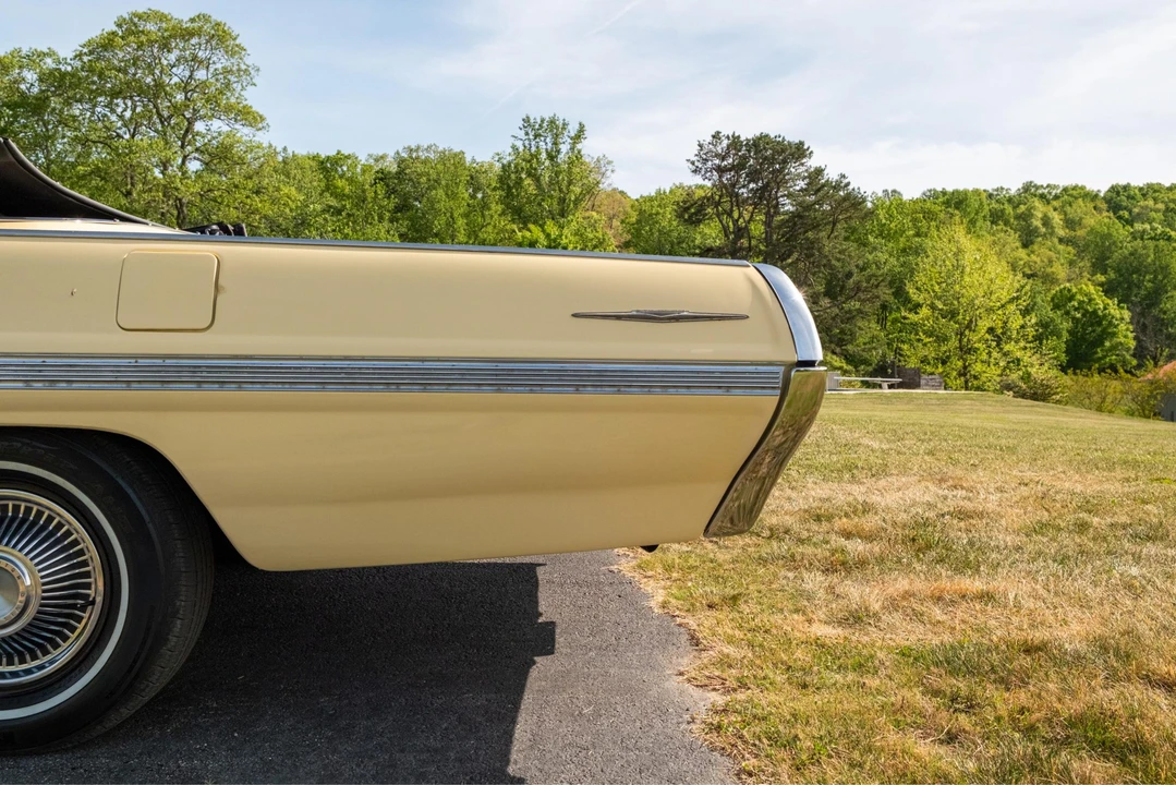 1962 Pontiac Bonneville 2nd Gen - Image 16 of 31