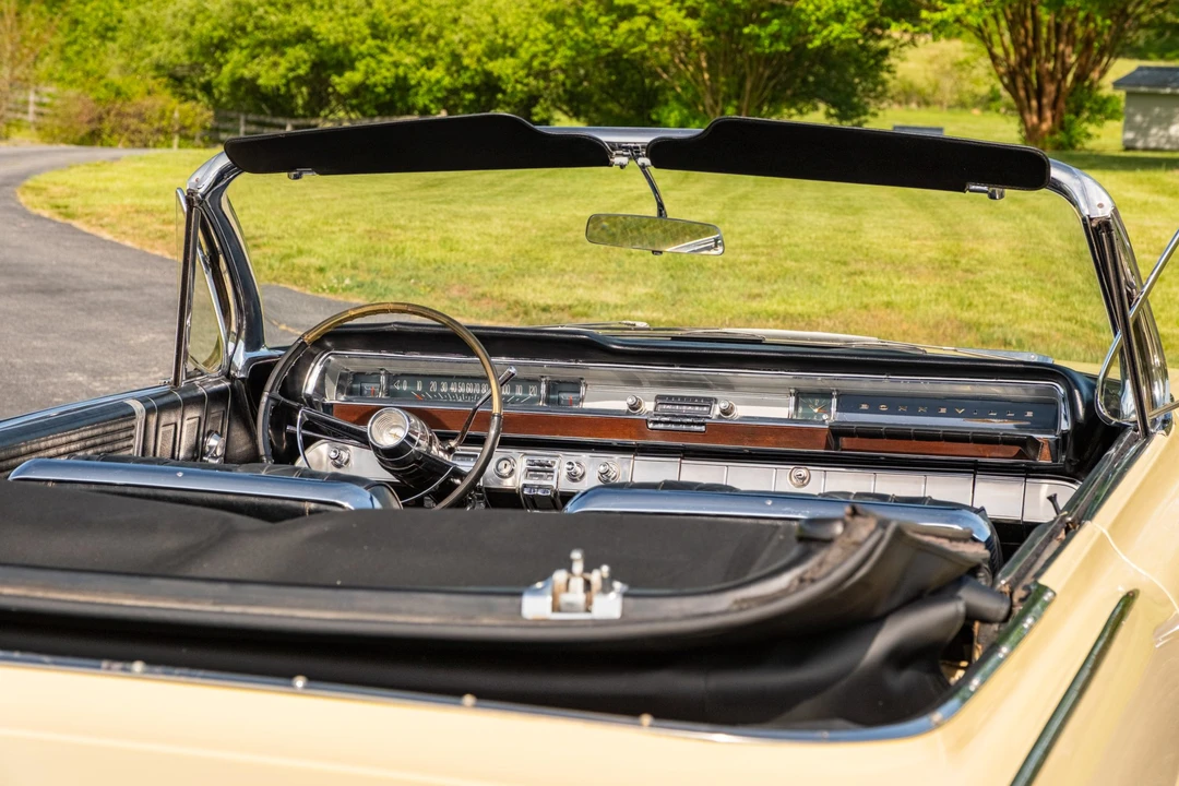 1962 Pontiac Bonneville 2nd Gen - Image 31 of 31