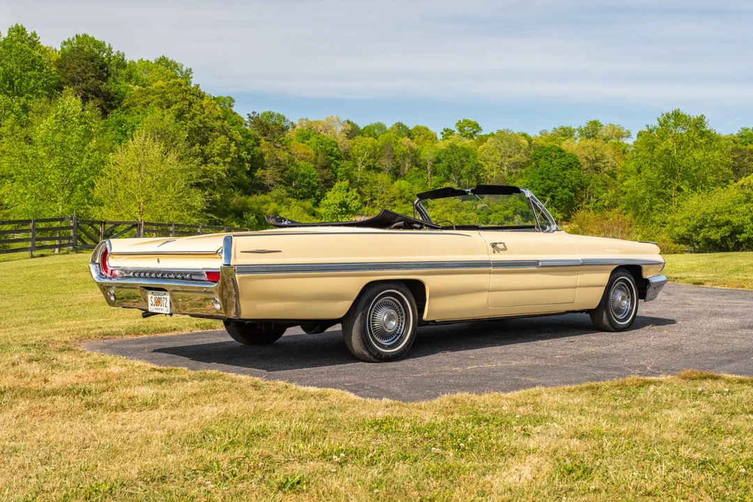 1962 Pontiac Bonneville 2nd Gen - Image 9 of 31