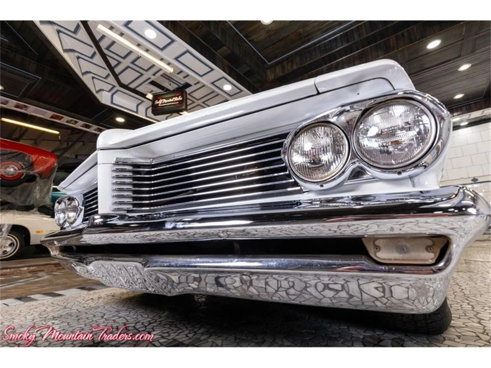 1962 Pontiac Catalina 3rd Gen - Image 13 of 31