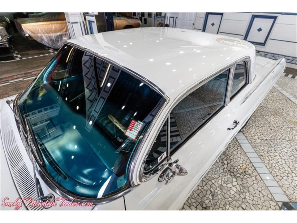1962 Pontiac Catalina 3rd Gen - Image 7 of 31
