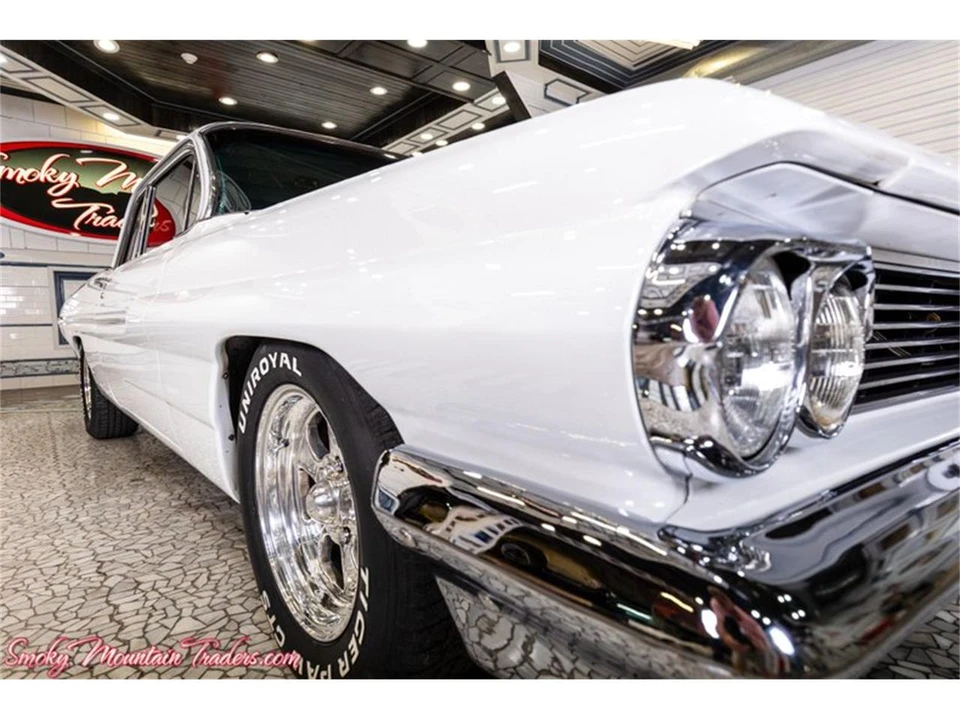 1962 Pontiac Catalina 3rd Gen - Image 17 of 31
