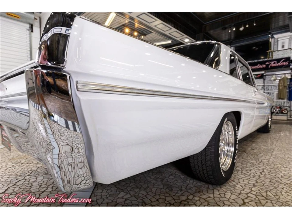 1962 Pontiac Catalina 3rd Gen - Image 26 of 31
