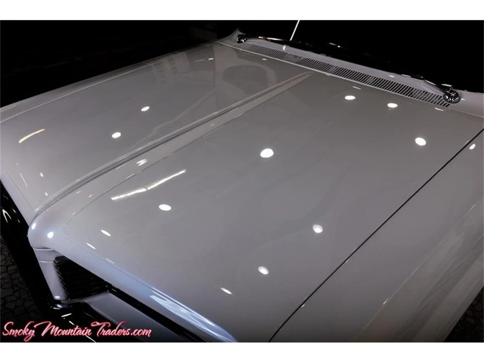 1962 Pontiac Catalina 3rd Gen - Image 5 of 31