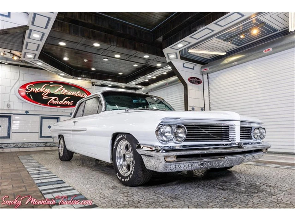 1962 Pontiac Catalina 3rd Gen - Image 15 of 31