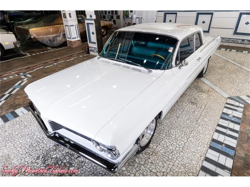1962 Pontiac Catalina 3rd Gen - Image 3 of 31