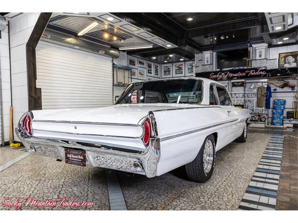 1962 Pontiac Catalina 3rd Gen - Image 24 of 31