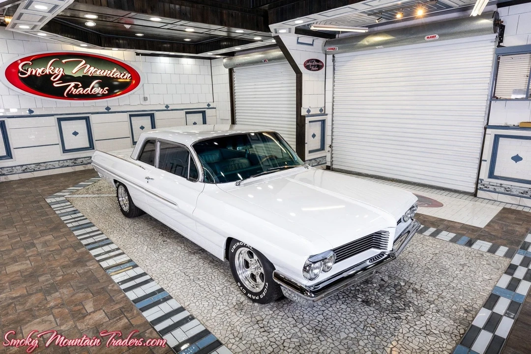 1962 Pontiac Catalina 3rd Gen - Image 14 of 31