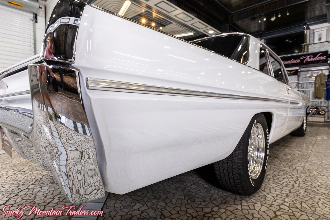1962 Pontiac Catalina 3rd Gen - Image 26 of 31