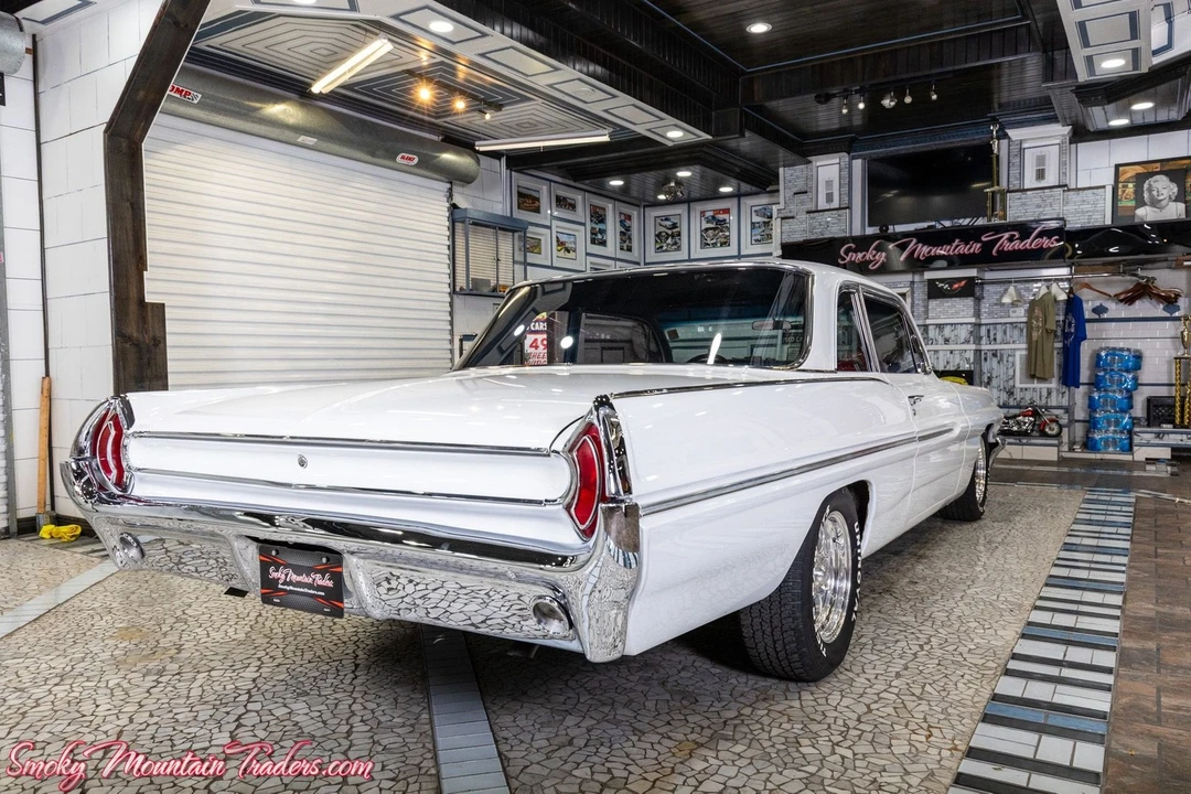 1962 Pontiac Catalina 3rd Gen - Image 24 of 31