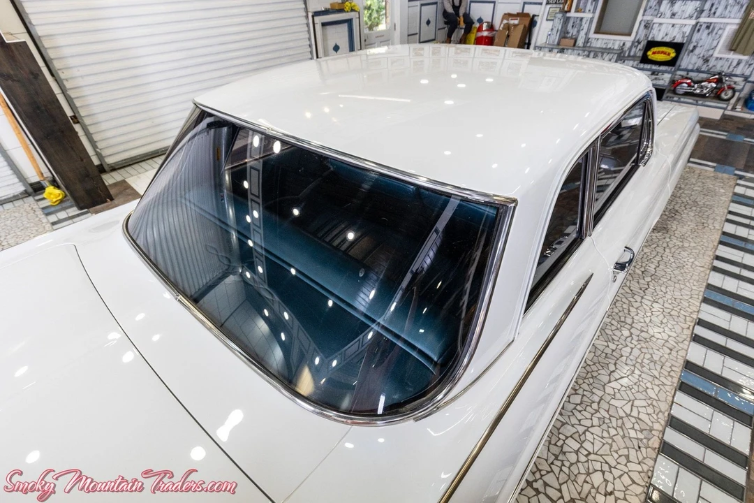1962 Pontiac Catalina 3rd Gen - Image 25 of 31