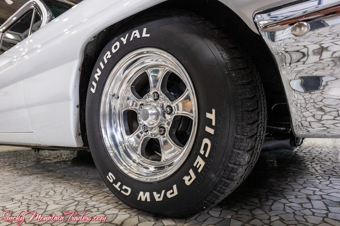 1962 Pontiac Catalina 3rd Gen - Image 20 of 31