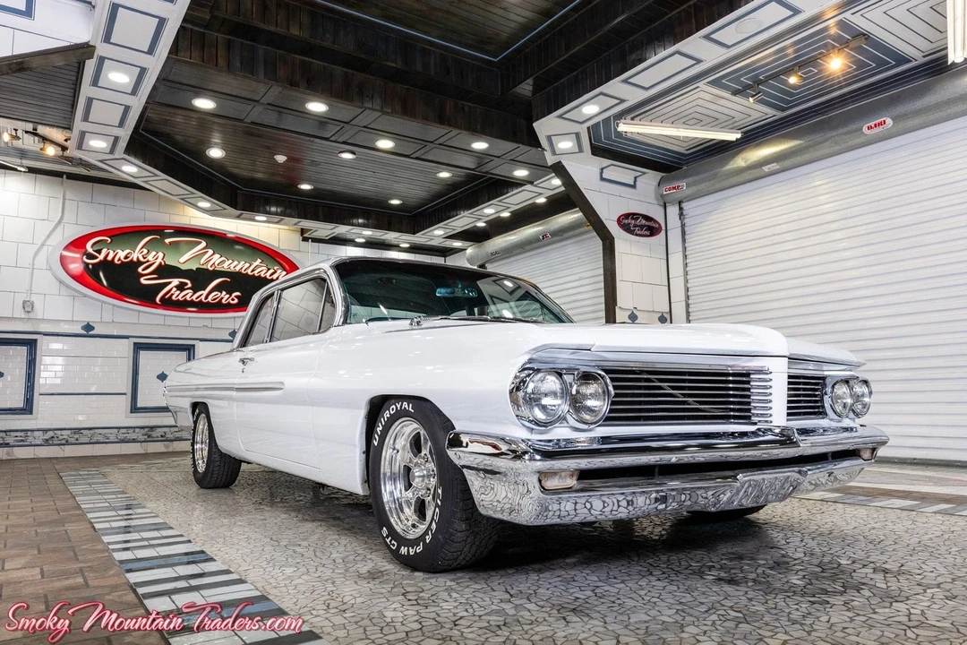 1962 Pontiac Catalina 3rd Gen - Image 15 of 31