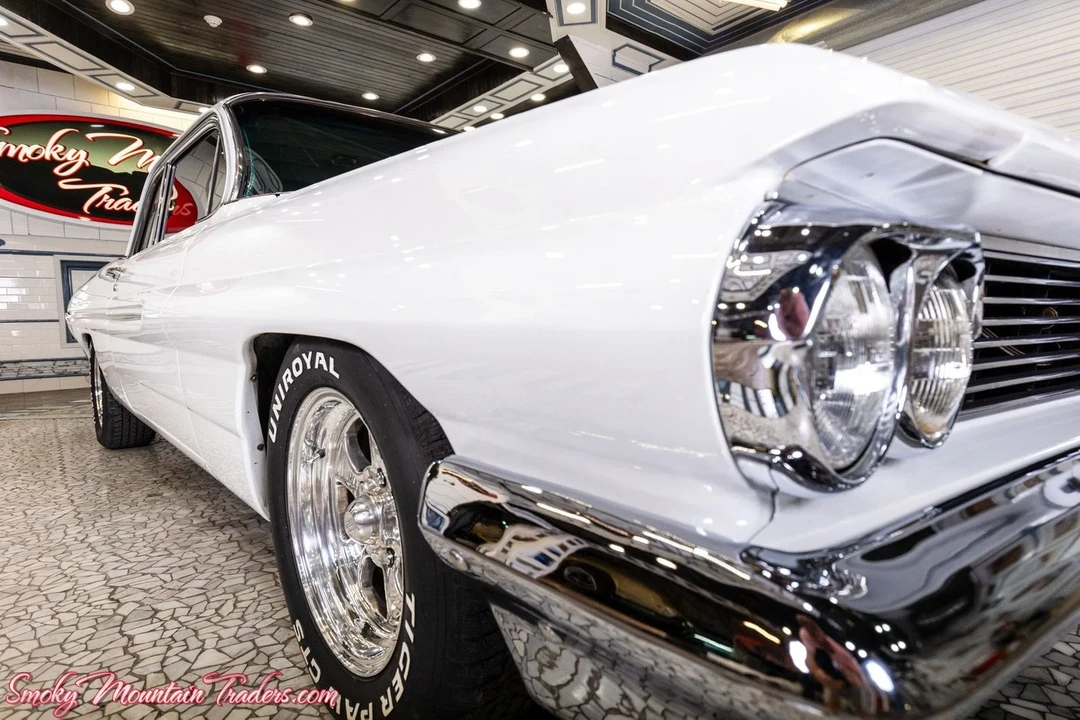 1962 Pontiac Catalina 3rd Gen - Image 17 of 31