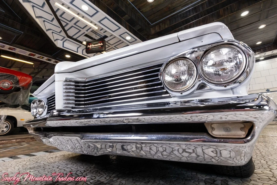 1962 Pontiac Catalina 3rd Gen - Image 13 of 31